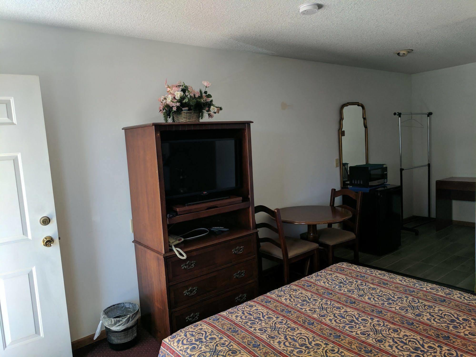 All Seasons Motel Rock Falls Bagian luar foto